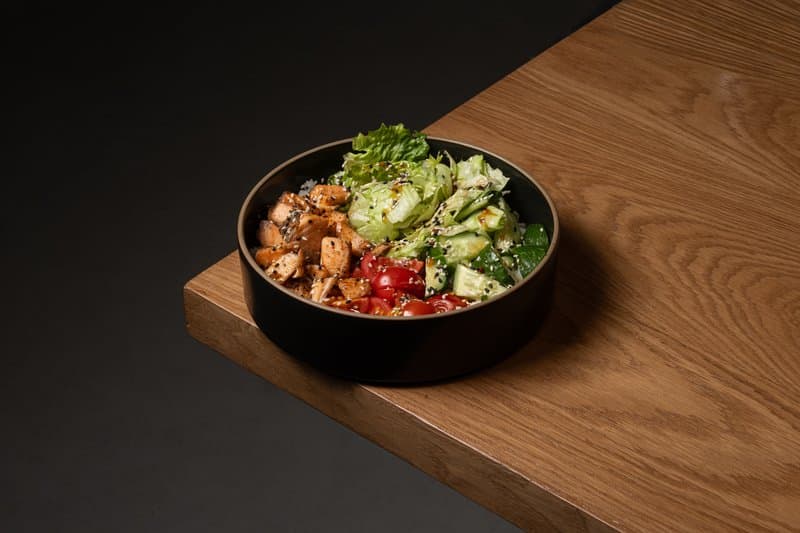 Боул с лососем